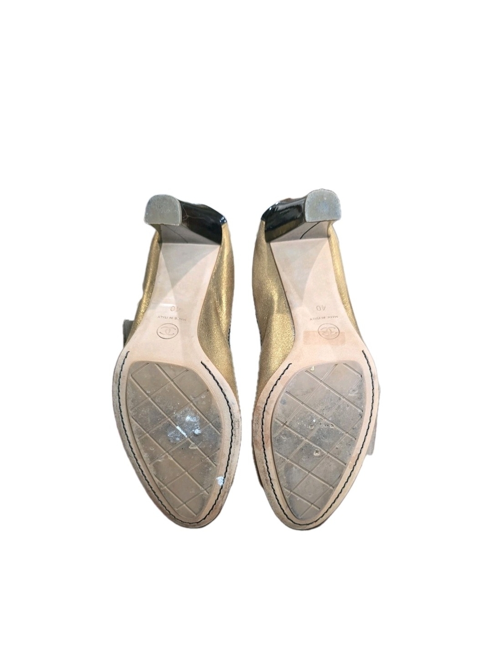 CHANEL Gold Leather Heel Pumps with Black Patent Cap Toe - Picture 3 of 4